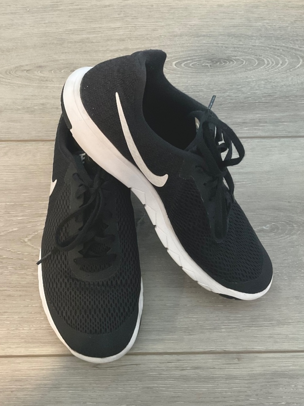 NIKE VT2 Black White Size 8.5